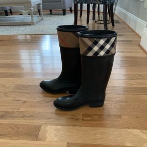 Burberry rain boots